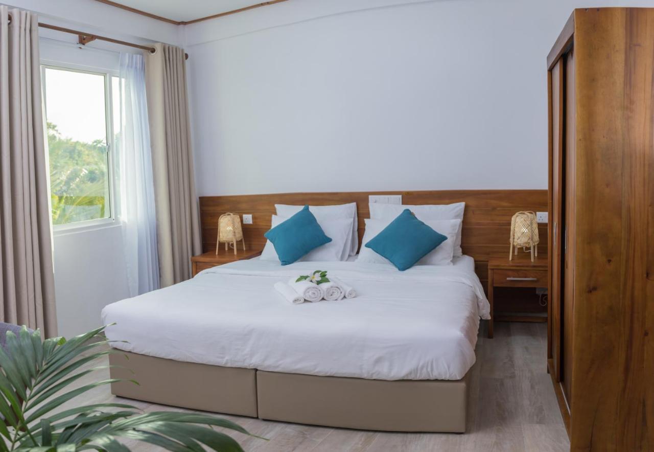 Hotel Nihaali Maldives Kudarikilu Esterno foto