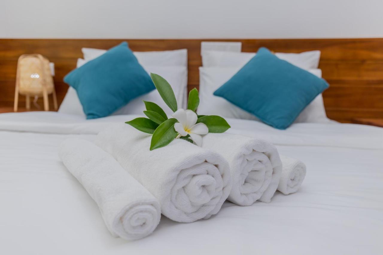 Hotel Nihaali Maldives Kudarikilu Esterno foto