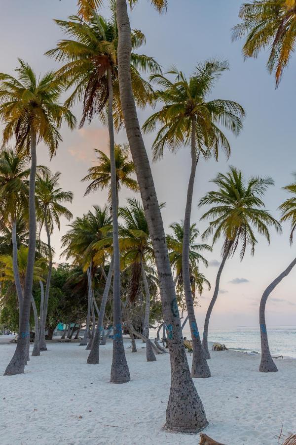 Hotel Nihaali Maldives Kudarikilu Esterno foto