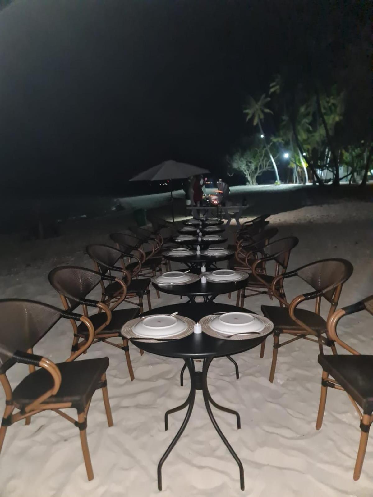 Hotel Nihaali Maldives Kudarikilu Esterno foto